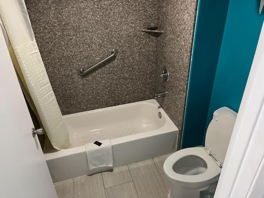 Hotel 2 Double Bed Studio 109 & Hot Tub Livingston Kültér fotó